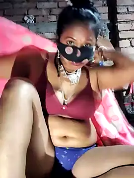 Hotty-dola online show from 12.05.24
