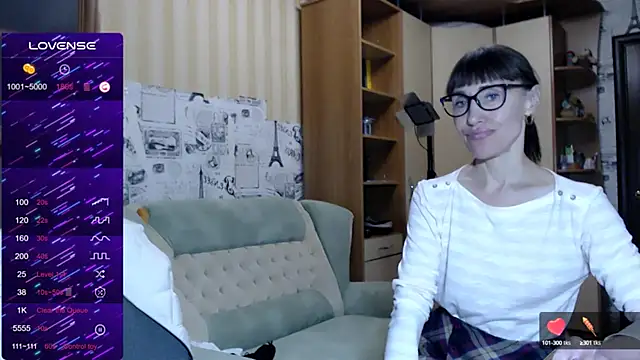 Snapshot of Pepper_mur chatting on 12.23.24 Pepper mur online show from 12.23.24