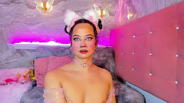 taylorbunny x online show from 10.23.25