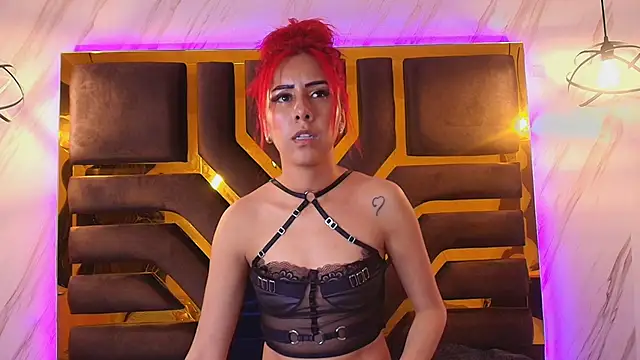 Emily morgan04 online show from 03.21.25