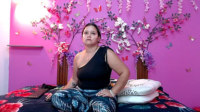 Snapshot of analdeepalejandra18 chatting on 02.17.25 analdeepalejandra18 online show from 02.17.25