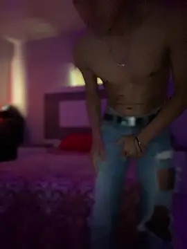 Snapshot of oiram27 chatting on 04.09.26 oiram27 online show from 04.09.26