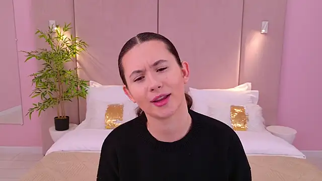 milaleoneli online show from 02.26.25