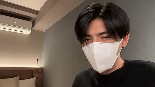 Snapshot of Lio_kun chatting on 05.17.26 Lio kun online show from 05.17.26