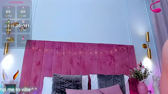 Mayzzie online show from 02.08.25