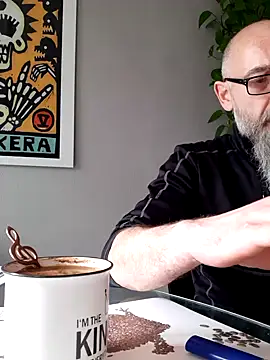 Snapshot of Kingsscepter chatting on 01.31.25 Kingsscepter online show from 01.31.25