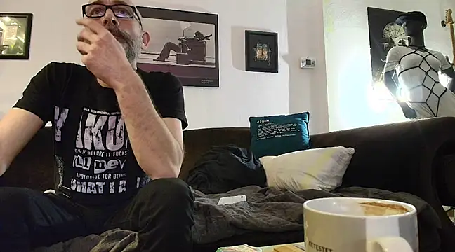 Snapshot of Kingsscepter chatting on 02.06.25 Kingsscepter online show from 02.06.25