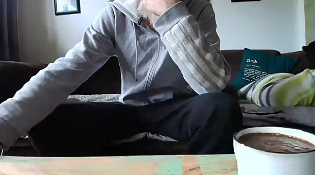 Snapshot of Kingsscepter chatting on 02.22.25 Kingsscepter online show from 02.22.25