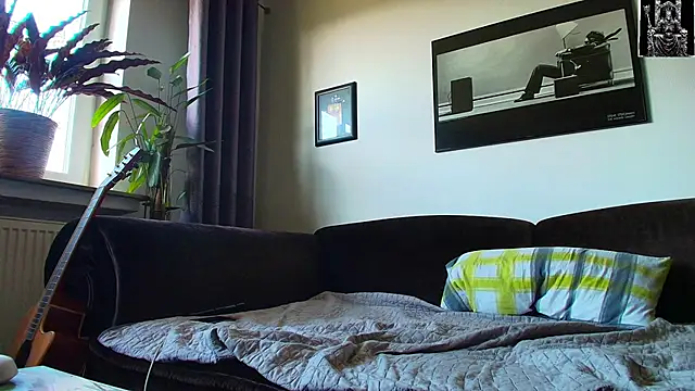 Snapshot of Kingsscepter chatting on 02.23.25 Kingsscepter online show from 02.23.25