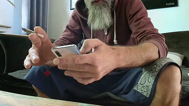 Snapshot of Kingsscepter chatting on 09.10.25 Kingsscepter online show from 09.10.25