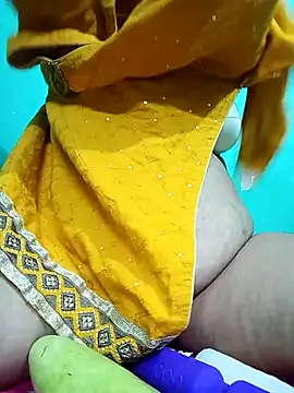 hotty manisha online show from 10.18.25