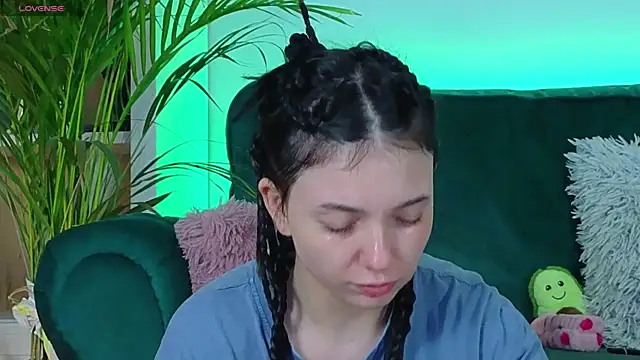 AveryWillow online show from 10.21.25