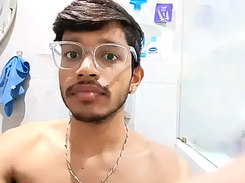 Snapshot of skinnyyyyyyyyy chatting on 01.27.25 skinnyyyyyyyyy online show from 01.27.25