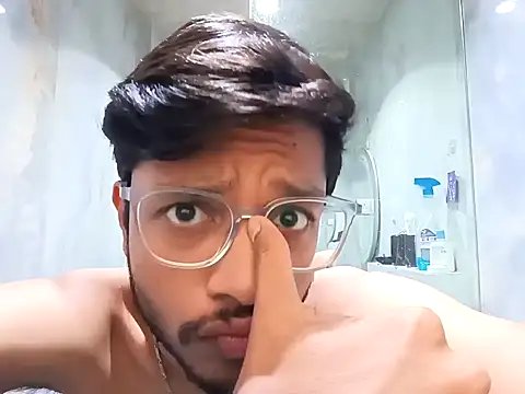 Snapshot of skinnyyyyyyyyy chatting on 02.05.25 skinnyyyyyyyyy online show from 02.05.25