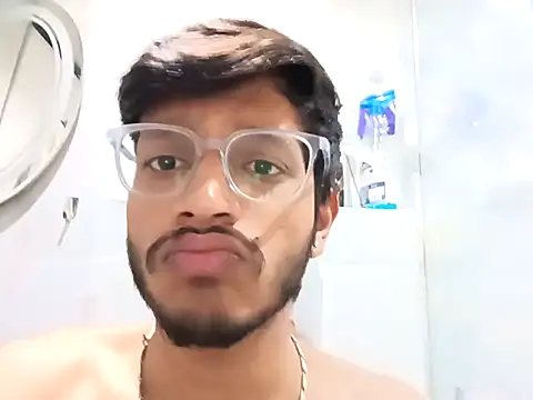 Snapshot of skinnyyyyyyyyy chatting on 02.25.25 skinnyyyyyyyyy online show from 02.25.25