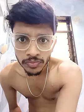 Snapshot of skinnyyyyyyyyy chatting on 10.11.25 skinnyyyyyyyyy online show from 10.11.25