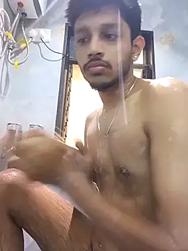 Snapshot of skinnyyyyyyyyy chatting on 10.24.25 skinnyyyyyyyyy online show from 10.24.25