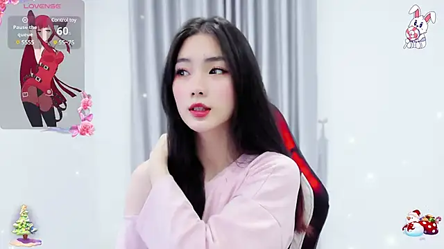 Snapshot of CelestiaWang chatting on 12.15.24 CelestiaWang online show from 12.15.24