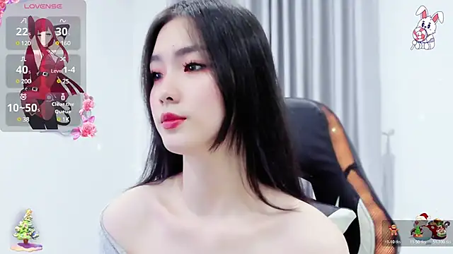 Snapshot of CelestiaWang chatting on 12.21.24 CelestiaWang online show from 12.21.24