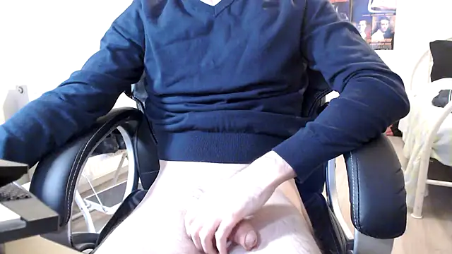 Snapshot of SteveStiffbone chatting on 02.05.25 SteveStiffbone online show from 02.05.25