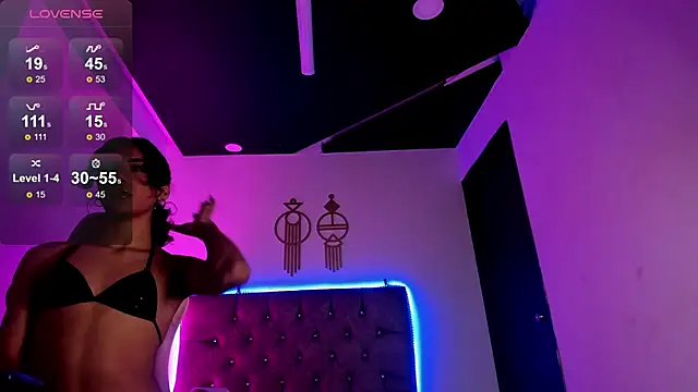 MiaCavallii  online show from 03.11.25