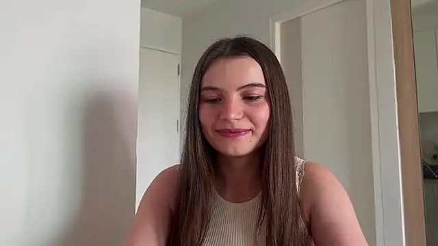 Snapshot of cherryelin chatting on 12.22.24 cherryelin online show from 12.22.24