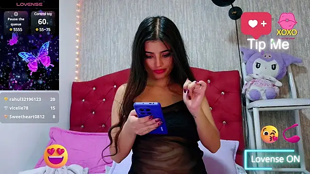 Snapshot of georgia_oli chatting on 02.13.25 georgia oli online show from 02.13.25