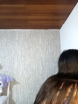 Snapshot of georgia_oli chatting on 02.14.25 georgia oli online show from 02.14.25