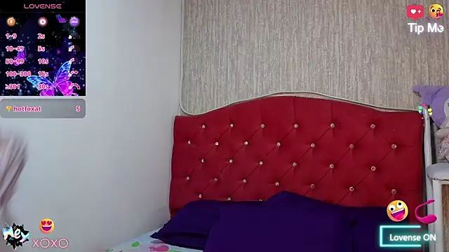 Snapshot of georgia_oli chatting on 10.02.25 georgia oli online show from 10.02.25