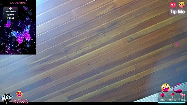 Snapshot of georgia_oli chatting on 10.29.25 georgia oli online show from 10.29.25