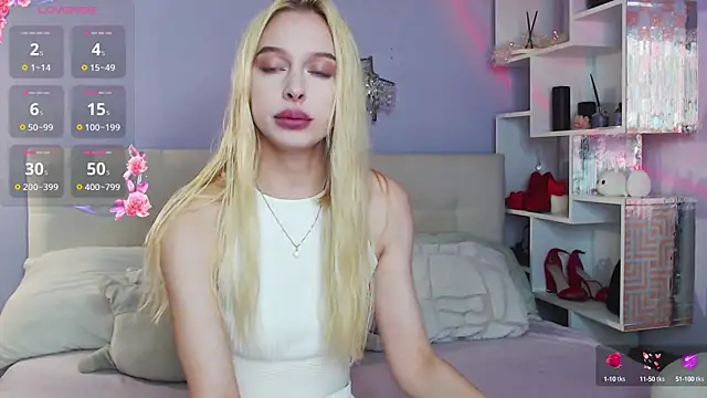 Snapshot of White_Lioness chatting on 09.16.25 White Lioness online show from 09.16.25