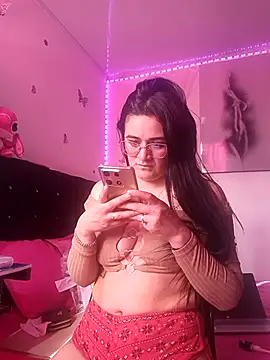 Snapshot of Hanna_Kinsley chatting on 09.23.25 Hanna Kinsley online show from 09.23.25