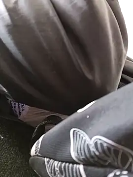 Snapshot of Hanna_Kinsley chatting on 10.03.25 Hanna Kinsley online show from 10.03.25