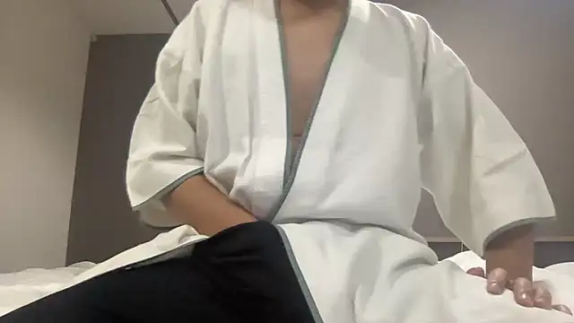 Snapshot of SzkzLing chatting on 02.19.26 SzkzLing online show from 02.19.26