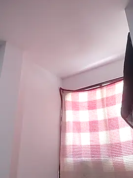  Prinscarlet  online show from 10.18.25