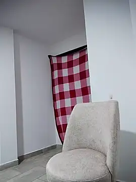  Prinscarlet  online show from 02.15.26