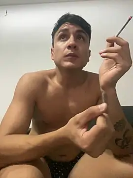 LCarreraa online show from 01.21.25