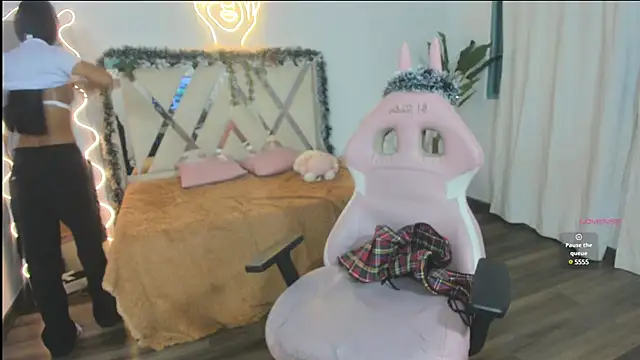 Snapshot of Jazmin_tay chatting on 12.27.24 Jazmin tay online show from 12.27.24