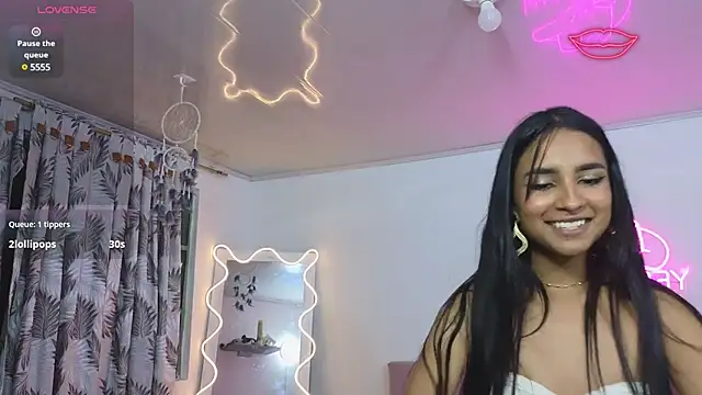 Snapshot of Jazmin_tay chatting on 02.25.25 Jazmin tay online show from 02.25.25