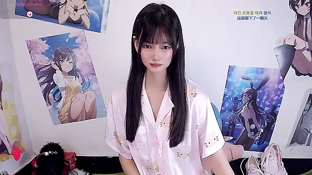 Snapshot of Xiaomi-Angela chatting on 04.29.26 Xiaomi-Angela online show from 04.29.26