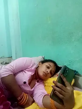 Snapshot of Surajpuja79 chatting on 02.17.26 Surajpuja79 online show from 02.17.26