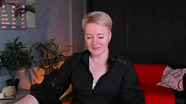 Nika Smit online show from 06.13.26