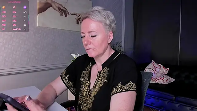 Nika Smit online show from 06.26.26