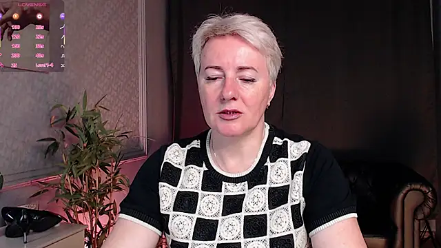 Nika Smit online show from 07.17.26