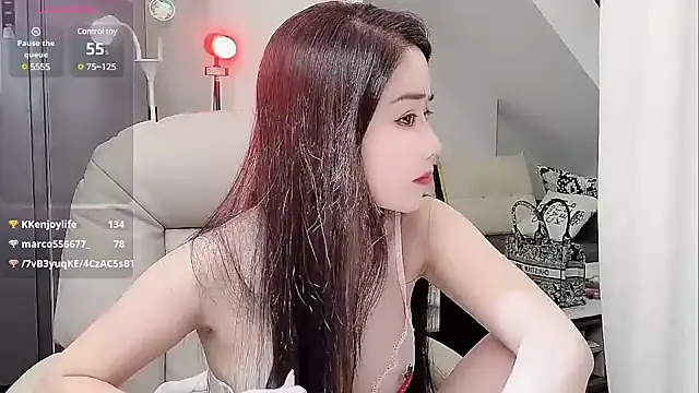 yoyo520- online show from 02.22.25