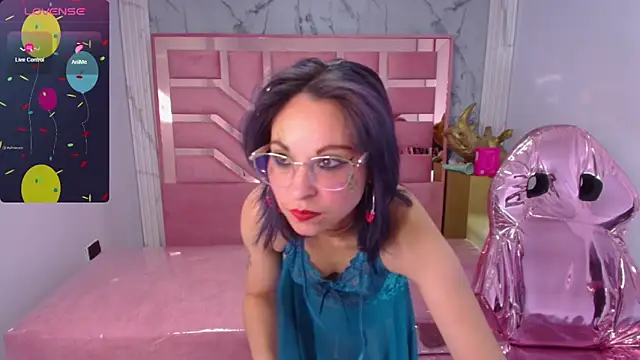 Snapshot of abril_ch_ chatting on 03.17.26 abril ch online show from 03.17.26