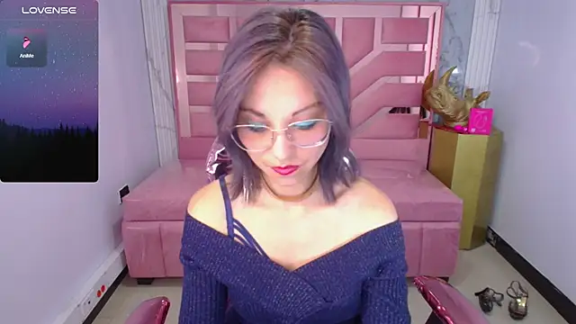 Snapshot of abril_ch_ chatting on 03.28.26 abril ch online show from 03.28.26