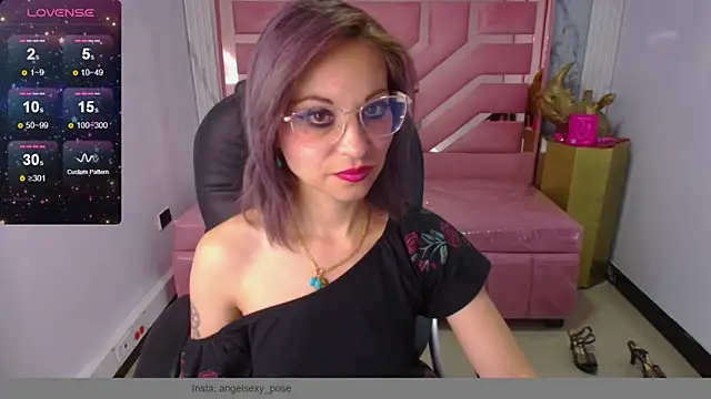 Snapshot of abril_ch_ chatting on 04.11.26 abril ch online show from 04.11.26