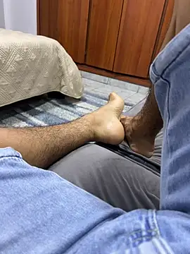 estebandelouis online show from 02.27.25