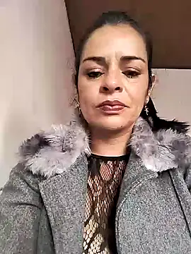Snapshot of NATHALIA-28_ chatting on 01.14.25 NATHALIA-28 online show from 01.14.25